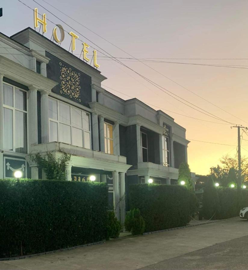 River S Hotel Zugdidi Exteriör bild
